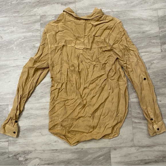 Button Down - Picture 3 of 3